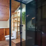 Condessa - Modern Charm In Historic Διαμέρισμα