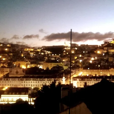 Condessa - Modern Charm In Historic Apartman *
